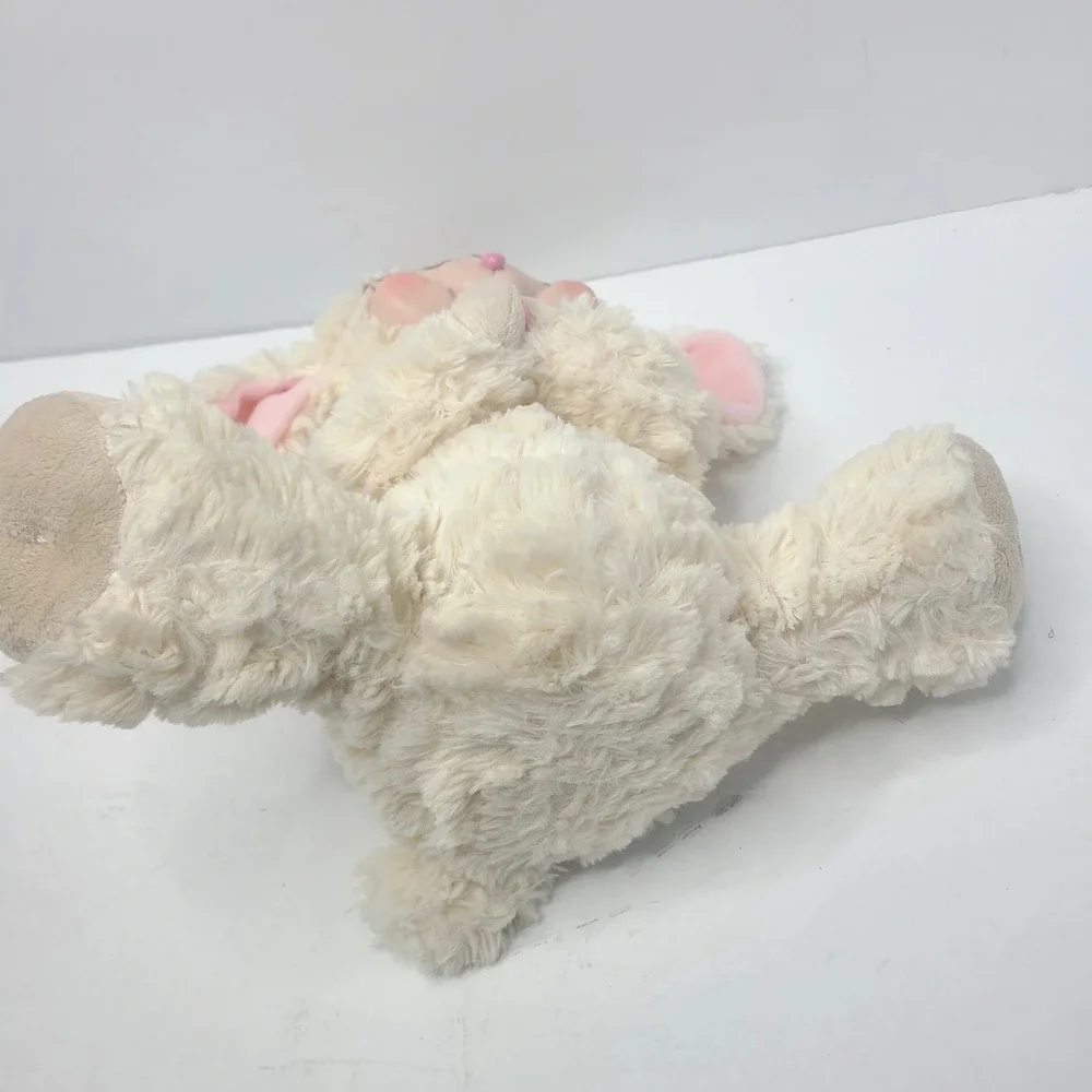The Unbranded Brand lamb clay